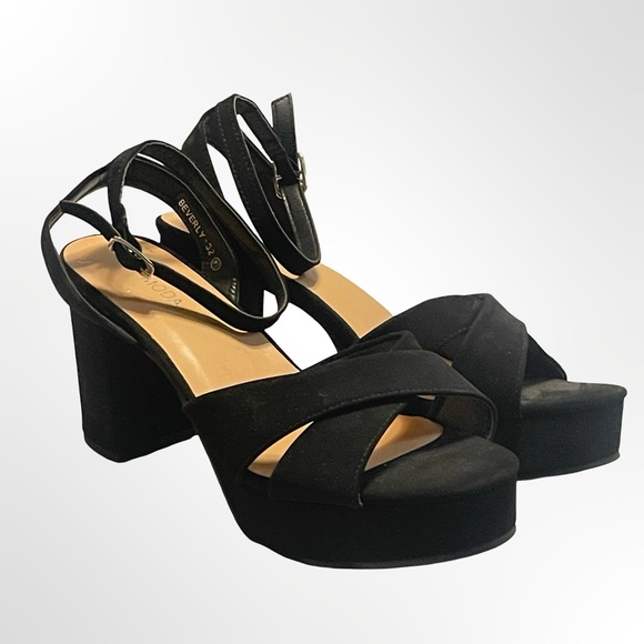 Top Moda Black Platform Block Heel Sandals with Ankle Strap - Picture 2 of 7